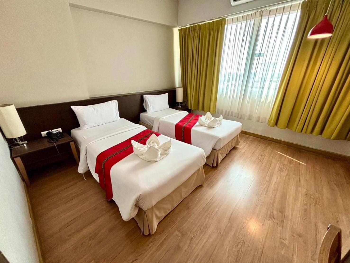 Aloha Hatyai Hotel Hat Yai Ngoại thất bức ảnh