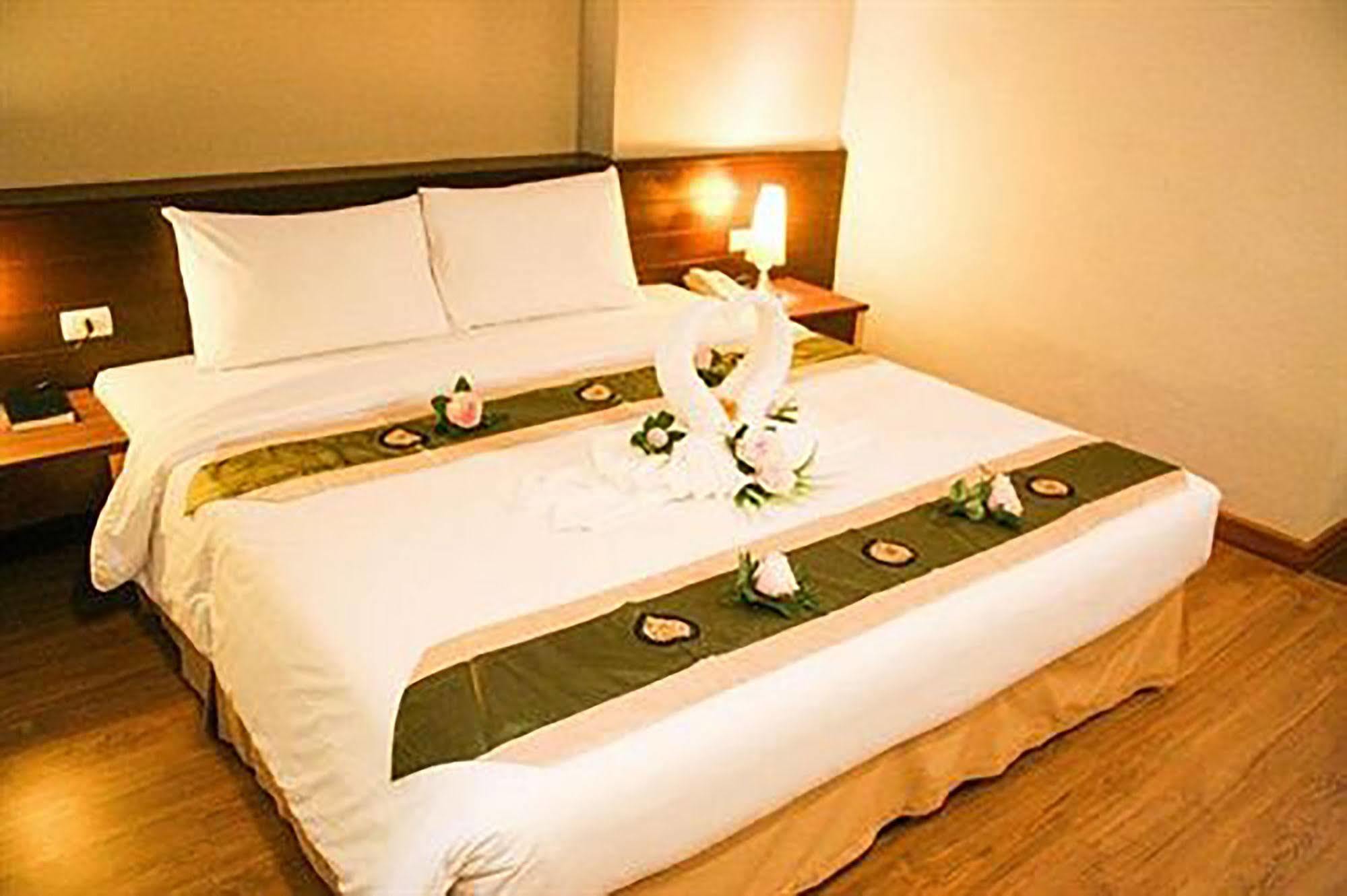 Aloha Hatyai Hotel Hat Yai Ngoại thất bức ảnh